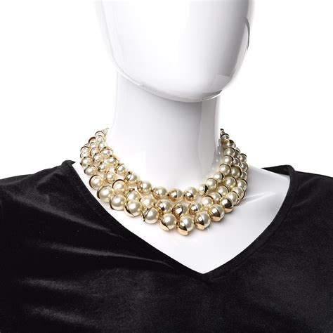 mise en dior pearl necklace|Dior gold finish jewelry.